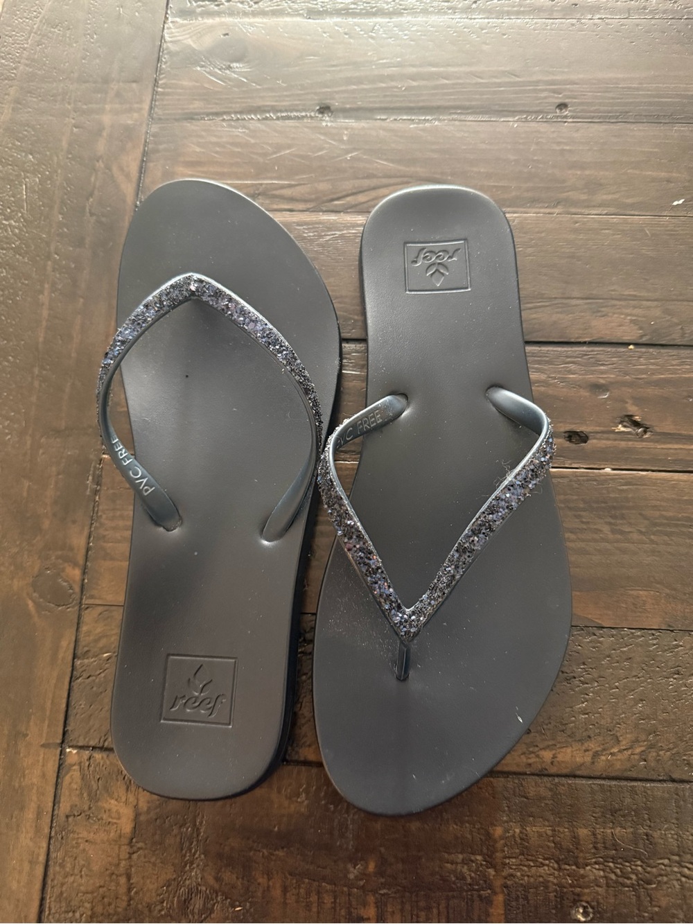 Reef Women's Black Flip Flops with Sparkle Straps